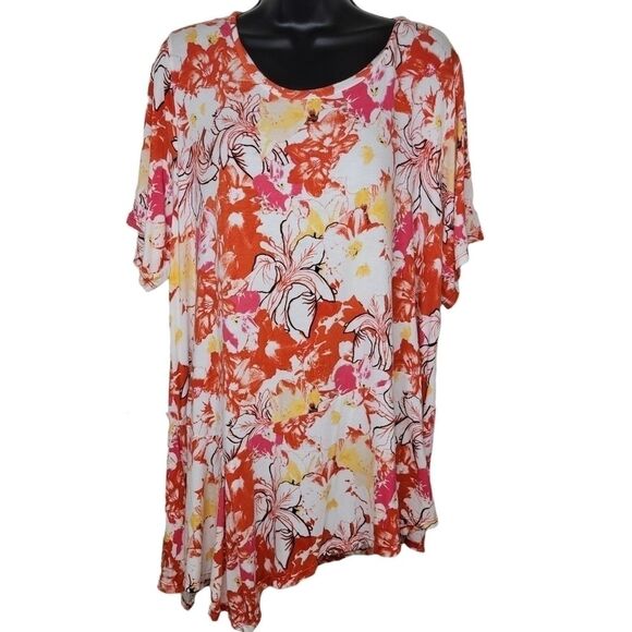 Rose & Olive floral asymmetric hem t-shirt size 2x - Picture 1 of 5